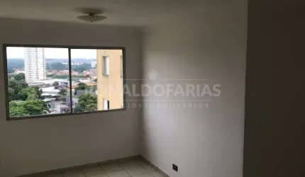 Apartamento à venda com 3 dormitórios na região de Interlagos.