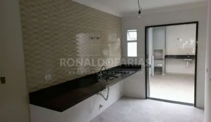 Sobrado a venda com 110 m² com 03 dormitorios na regiao da Cupece