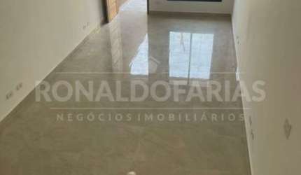 Sobrado a venda com 100 m² ,03 dormitórios sendo o1 suíte na região do Campo Grande