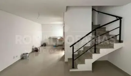 Sobrado a venda com 90 m², 02 suítes na região do Campo Belo