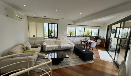 Cobertura á venda no Jardim das Acácias com 190m² e 3 dormitórios.