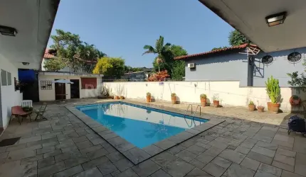 SOBRADO A VENDA EM INTERLAGOS 4 SUITES  8 VAGAS PISCINA COM VISTA PARA REPRESA