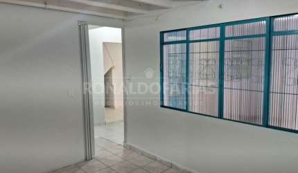 Sobrado geminado à venda com 2 dormitórios na região do Grajaú.