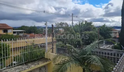 SOBRADO A VENDA NO BOLSÃO DE INTERLAGOS 3  QUARTOS GRANDES 6 VAGAS E VARANDA