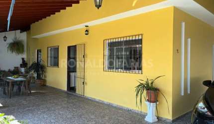 Casa à Venda na Avenida Dona Belmira Marin Antes da Travessia da Balsa Ideal para Investidor