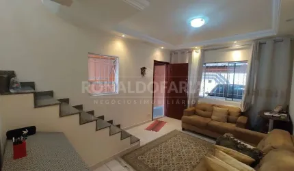 Sobrado para Venda Cidade Dutra com 3 dormitórios e 2 vagas