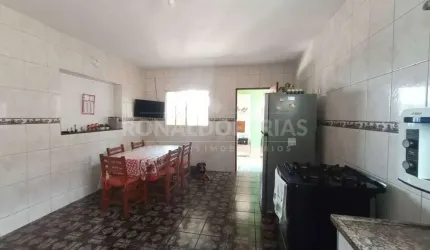 VENDE-SE CASA NO JARDIM MANACÁ 3 DORMITORIOS SUITE, COM 4 VAGAS PARA CARRO