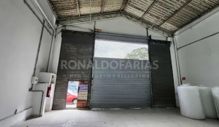 Galpão para Locação 200 m com Acesso para Caminhos Próximo ao Centro Comercial da Cidade Dutra