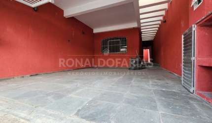 Casa à Venda no Jardim dos Lagos com 3 Dormitórios 1 Suíte e 2 Vagas de Garagem