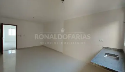 Sobrado a venda em condominio fechado com  03 dormitorios sendo 01 suite na regiao de Interlagos.