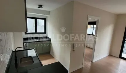 Apartamento a venda com 02 dormitorios na regaio do Campo Belo