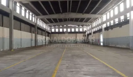Galpão Comercial para Alugar no Bairro de Santo Amaro 7500 m² Antigo Atacadista
