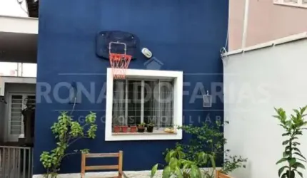 Casa a Venda em Interlagos com 3 Dormitórios 1 Suíte com Edícula e 2 Vagas de Garagem