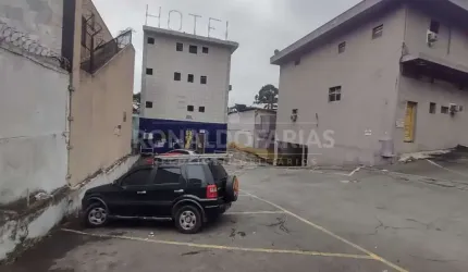 Prédio Comercial com 40 Dormitórios (Hotel) à Venda em Avenida Interlagos.