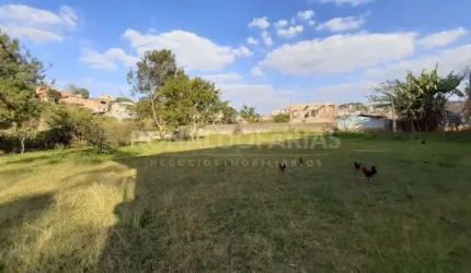 Terreno rural à venda com 6.100,00m² na região do Guarapiranga.