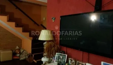 Sobrado a venda com 02 dormitórios na região de Interlagos.