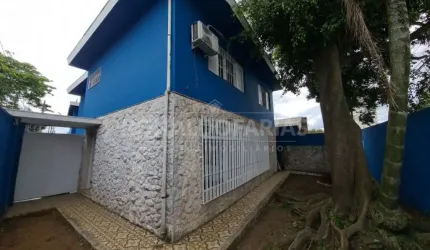 Casa a Venda em Veleiros com 4 Dormitórios e 4 Vagas de Garagem