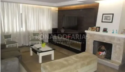 Sobrado a venda com0 4 dormitórios sendo 02 suítes e  01 máster e 350 M² no BROOKLIN