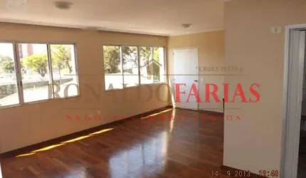 Apartamento à venda com 3 dormitórios e 1 suíte na região de Santo Amaro.