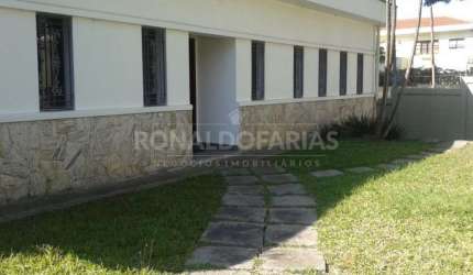 Casa a Venda em Interlagos com 4 Dormitórios 1 Suíte e 5 Vagas de Garagem