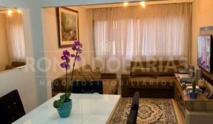Apartamento à venda com 3 dormitórios e 2 vagas na região de Interlagos.