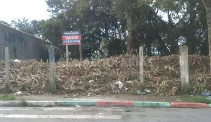 Terreno a venda com 770m²  na região de Parelheiros próximo ao centro