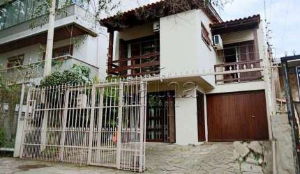 Casa com 3 quartos à venda na Rua Chile, 545, Jardim Botânico, Porto Alegre por R$ 999.000