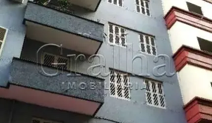 Apartamento com 3 quartos à venda na Rua Jerônimo Coelho, 209, Centro Histórico, Porto Alegre por R$ 330.000