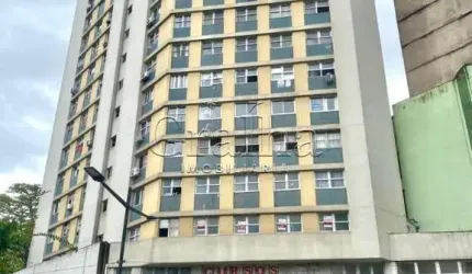 Apartamento com 3 quartos à venda na Avenida Senador Salgado Filho, 359, Centro Histórico, Porto Alegre por R$ 210.000