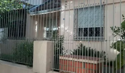 Casa com 3 quartos à venda na Rua Doutor Oscar Bittencourt, 117, Menino Deus, Porto Alegre por R$ 692.000