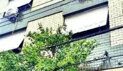 Apartamento com 3 quartos à venda na Rua Silva Só, 272, Santa Cecília, Porto Alegre por R$ 320.000