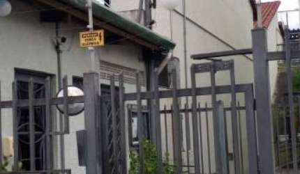 CASA EM CONDOMÍNIO FECHADO À VENDA!!!