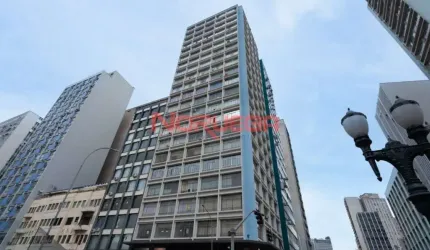 Conjunto comercial para locação no Centro de Curitiba
