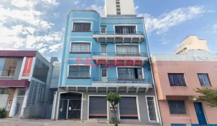 Excelente oportunidade de sala comercial para locação em Curitiba-PR, no bairro Rebouças: 3 salas, 2 banheiros, 3 vagas de garagem, 131m².