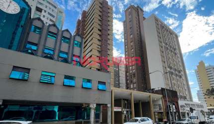 Sala comercial com 1 sala para alugar na Avenida Sete de Setembro, 4214, Batel, Curitiba, 31 m2 por R$ 1.950