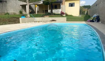 'Seu Refúgio Ideal em Salto de Pirapora!' Chácara com 3 dormitórios.