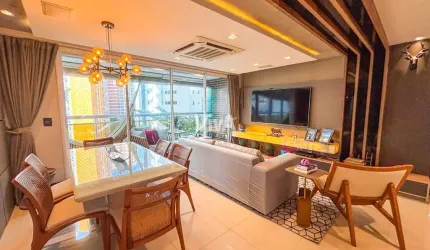 Apartamento com 3 suítes no Meireles