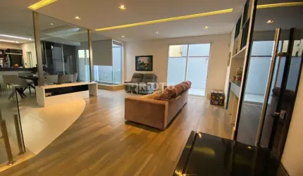 Casa com 4 quartos à venda na Vila Vitória, Santo André , 250 m2 por R$ 1.399.000
