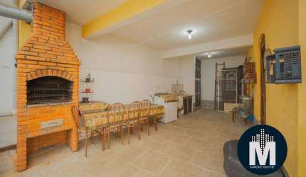 Casa à Venda no Km18, 5 Quartos 234m², 4 Vagas Cobertas - Osasco