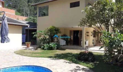 Vende-se casa com 3 dormitórios e 2 suítes no condomínio Reserva Bom Viver
