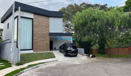 Casa Nova C/ 3 Dorms, Pé direito alto, Sem vizinho nos fundos, Cond. Residencial dos Ipes