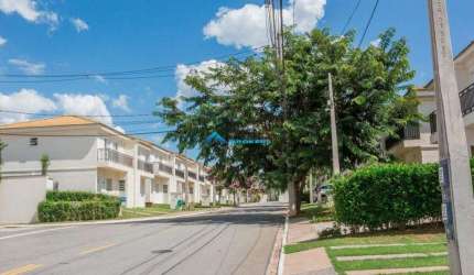 Casa a Venda C/ 3 Dorms sendo 1 Suíte, Repleto de armários, Cond Thina (Aceita Permuta)