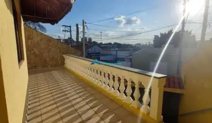 Casa a venda C/ 4 Dorms sendo 1 Suíte, Bairro Pacaembu em Jundiaí SP