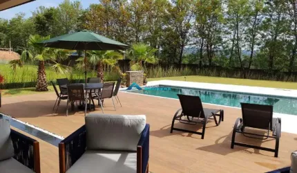 Condominio Portal Golf Club - casa de alto padrão em fase de acabamento.