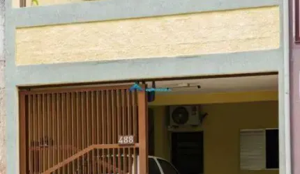Vende-se casa de 3 dormitórios no Bairro Cidade Nova I- Jundiai