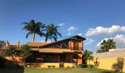 Casa a venda C/ 3 Dormitórios, Total de 1.000 m², Cond. Tereza Cristina - Jundiaí