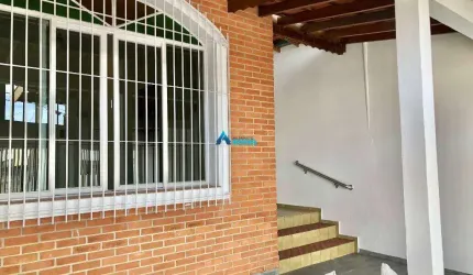 Casa Térrea com 2 Dormitórios, 2 vagas, Bairro Vila Rami - Jundiaí/SP