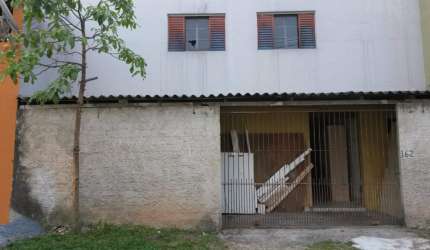 BARRACÃO COM 162 M2 CAJURU