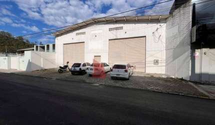 ALUGUEL: Galpão COMERCIAL no CENTRO  de Itajaí