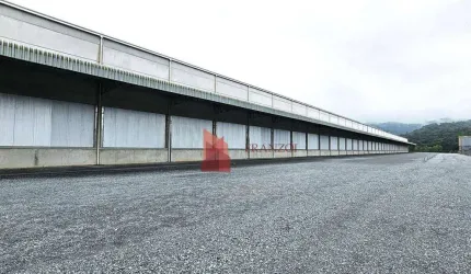 GALPÃO: Locação Galpão Logístico CROSSDOCK com 5.623m2, próximo a BR-470, Blumenau/SC!